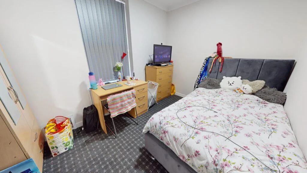 5 bedroom house for rent