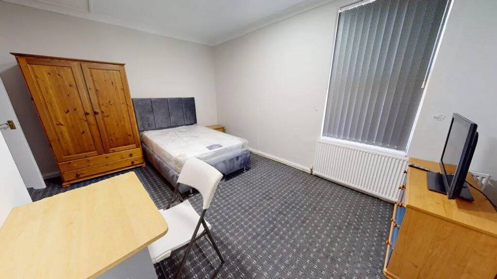 5 bedroom house for rent