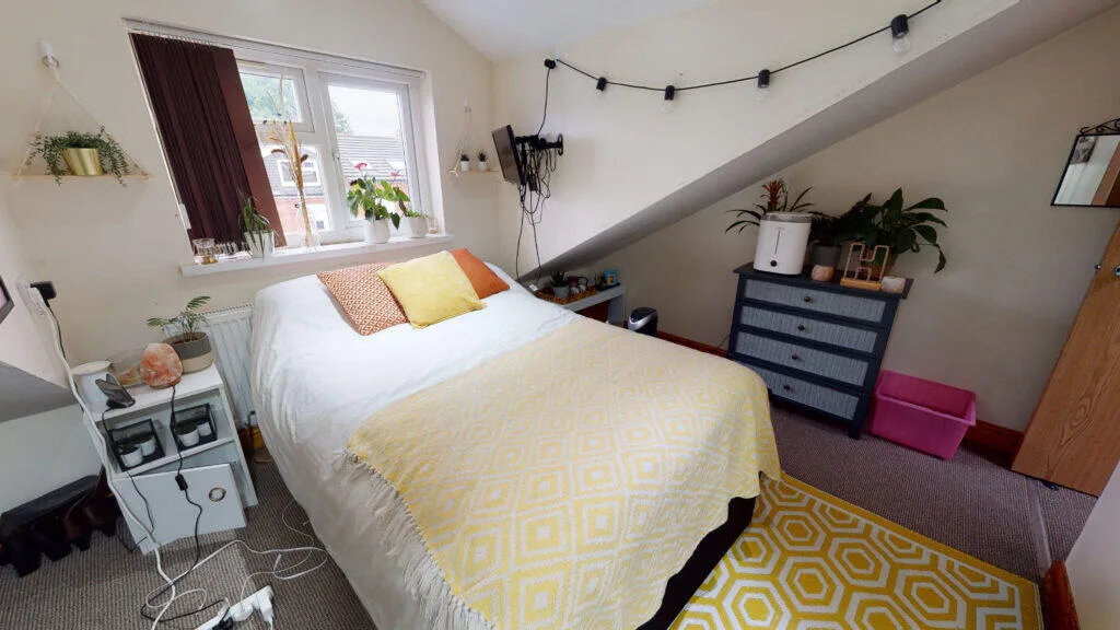 8 bedroom house for rent