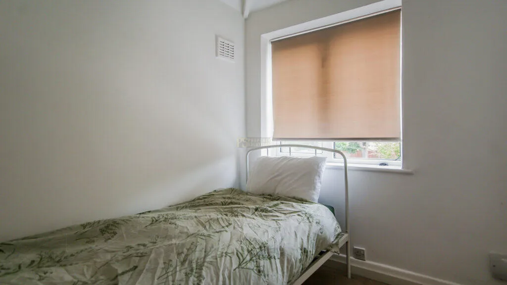 4 bedroom semi-detached house for rent