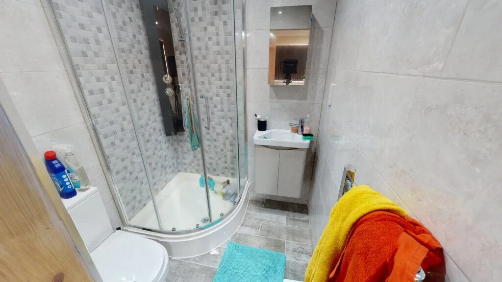 9 bedroom terraced house for rent