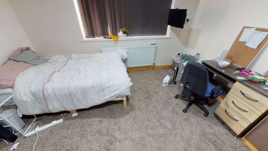 9 bedroom terraced house for rent