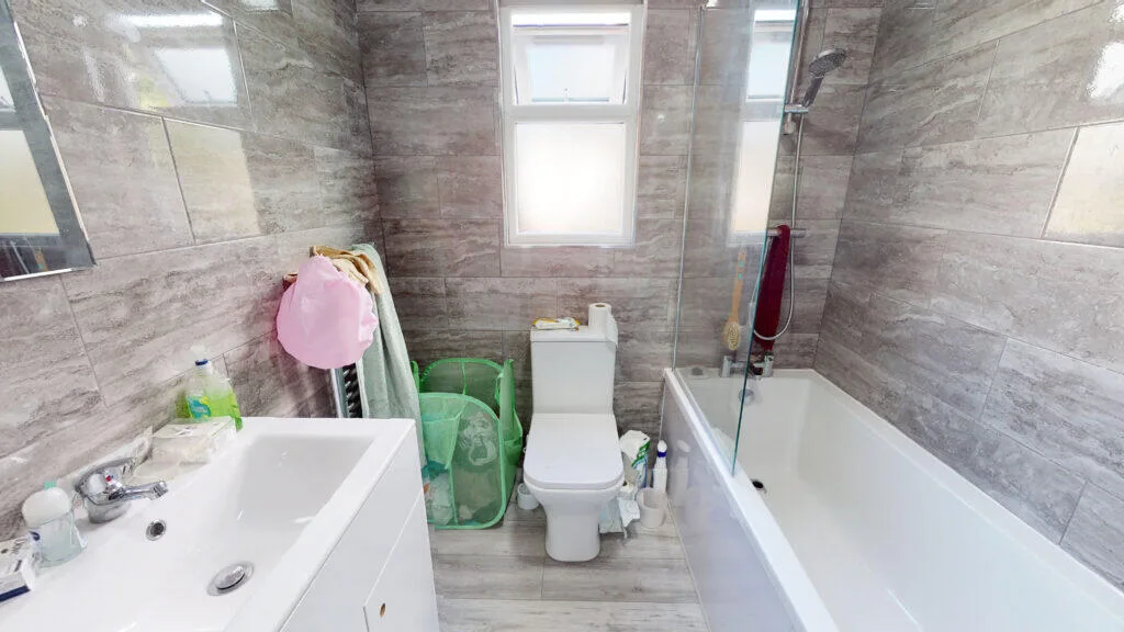 6 bedroom house for rent