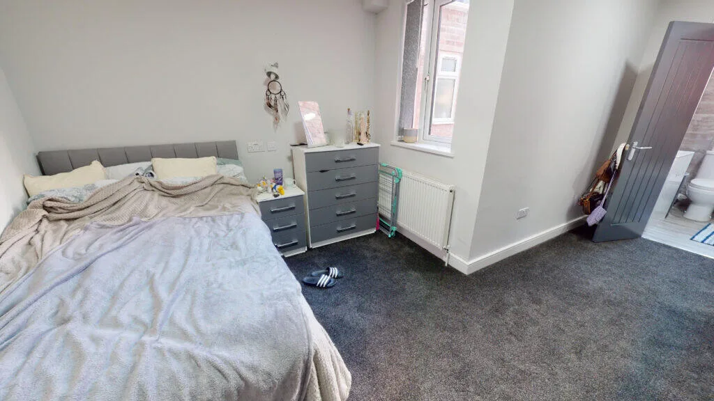 6 bedroom house for rent
