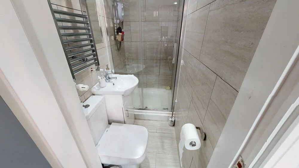 5 bedroom house for rent