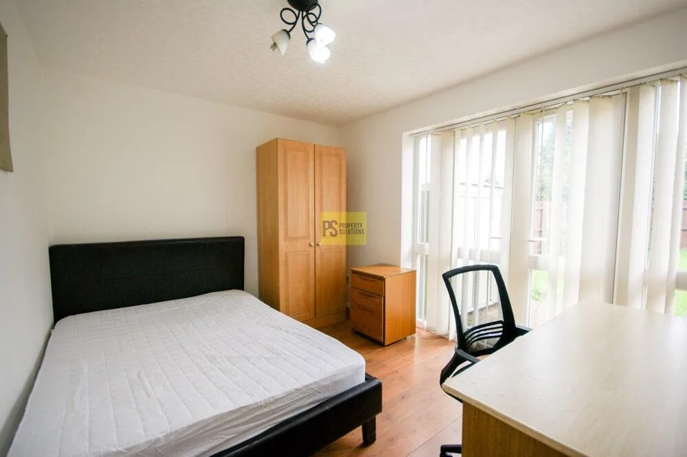 4 bedroom terraced house for rent