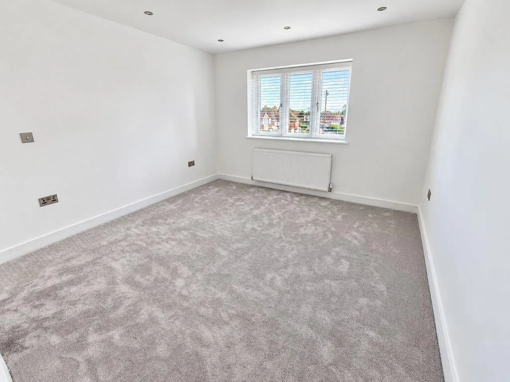 5 bedroom detached house for rent