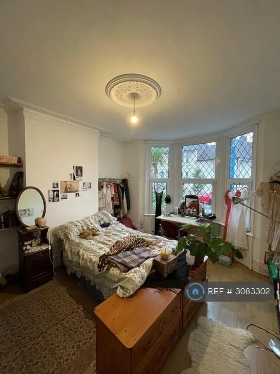 7 bedroom terraced house for rent