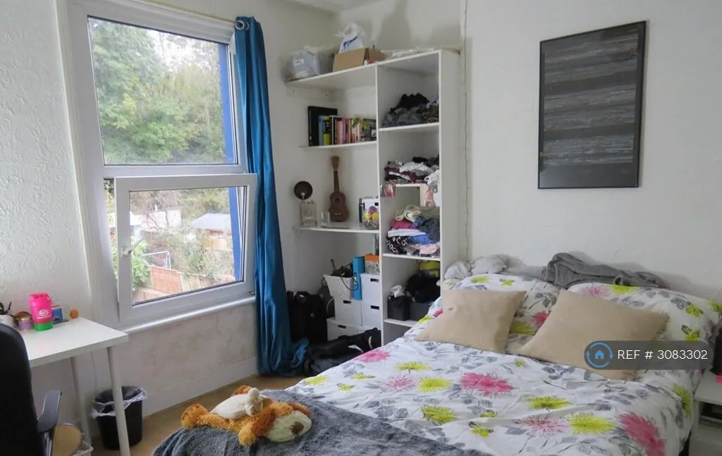 7 bedroom terraced house for rent