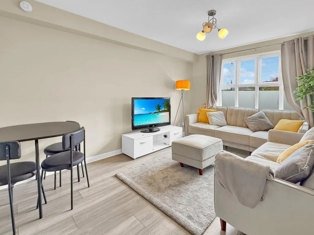2 bedroom flat for rent