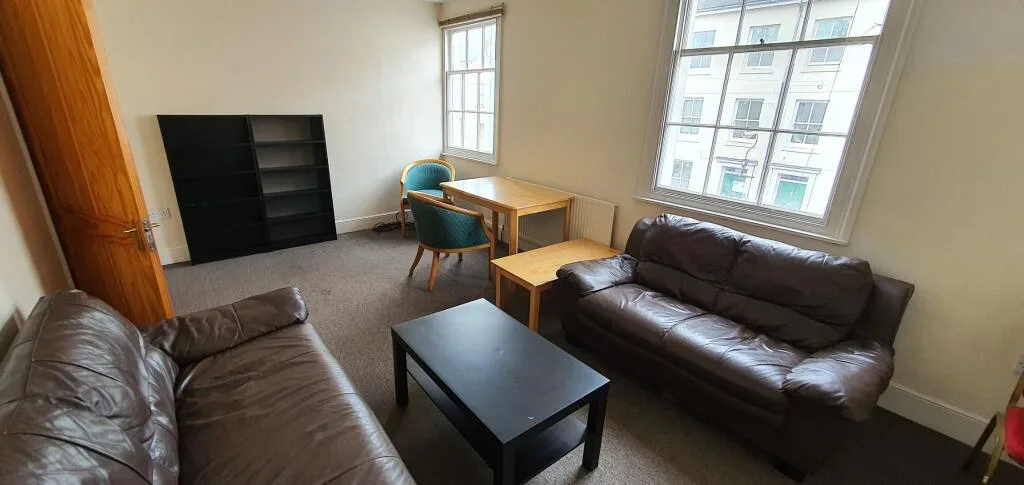 4 bedroom terraced house for rent