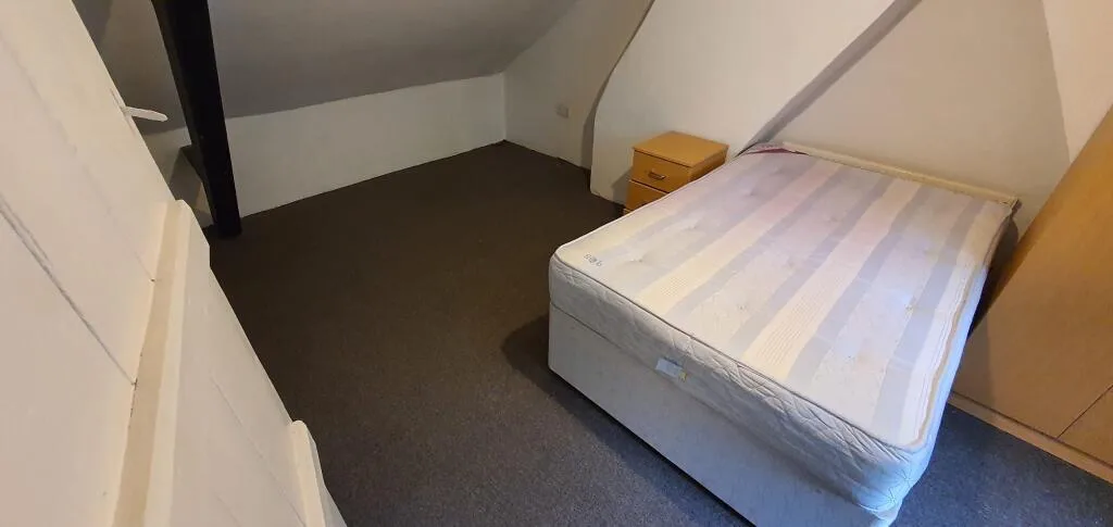 4 bedroom terraced house for rent