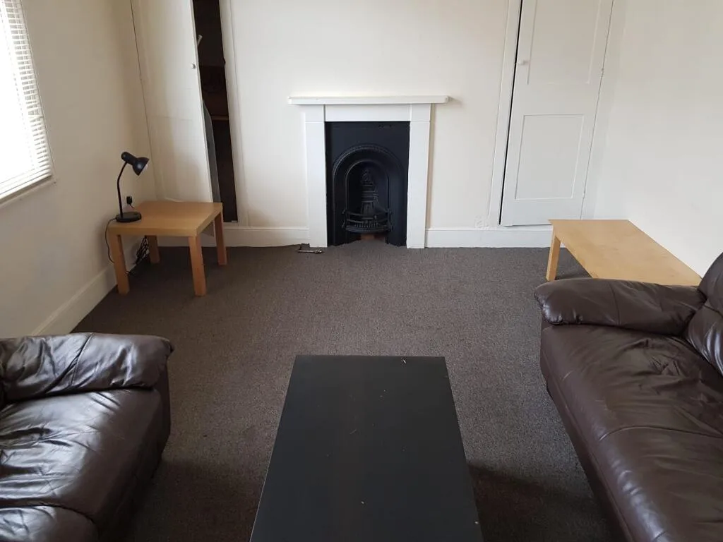 4 bedroom terraced house for rent