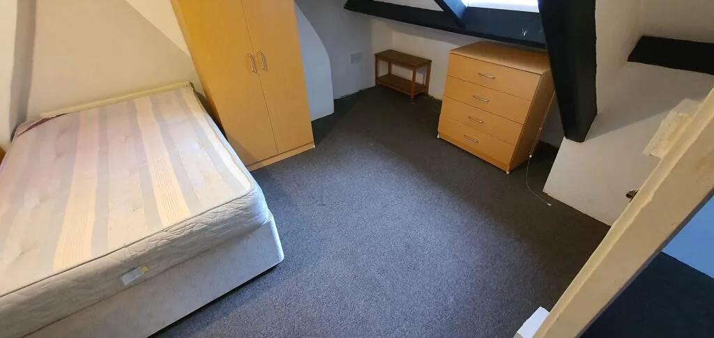 4 bedroom terraced house for rent