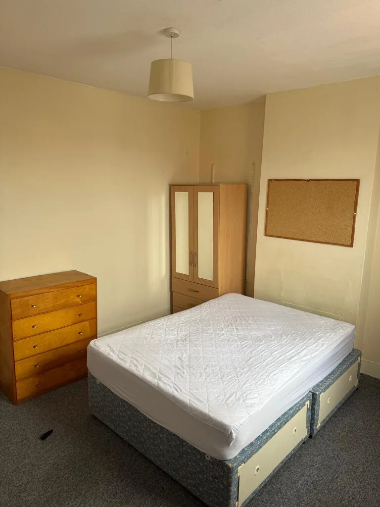 4 bedroom terraced house for rent