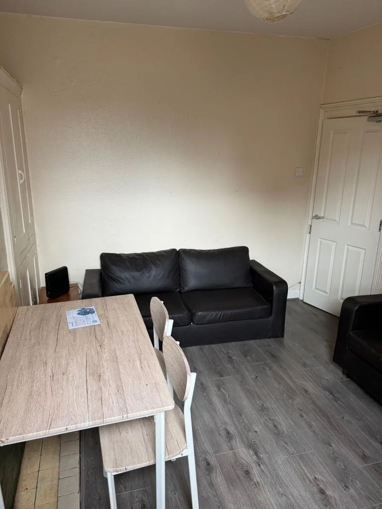 4 bedroom terraced house for rent