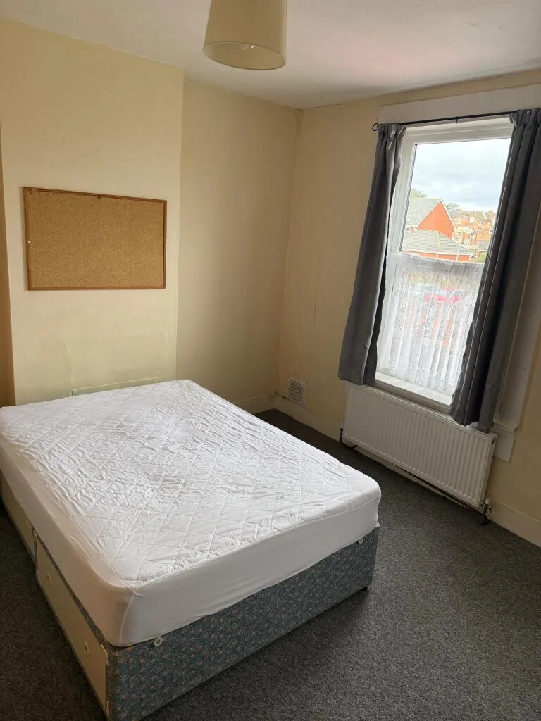 4 bedroom terraced house for rent