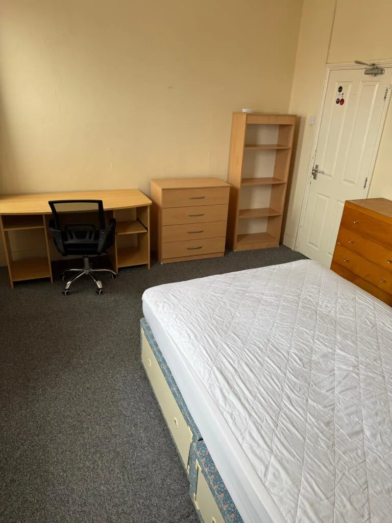 4 bedroom terraced house for rent