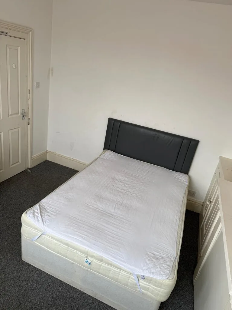 4 bedroom terraced house for rent