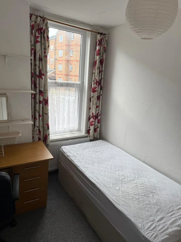 4 bedroom terraced house for rent