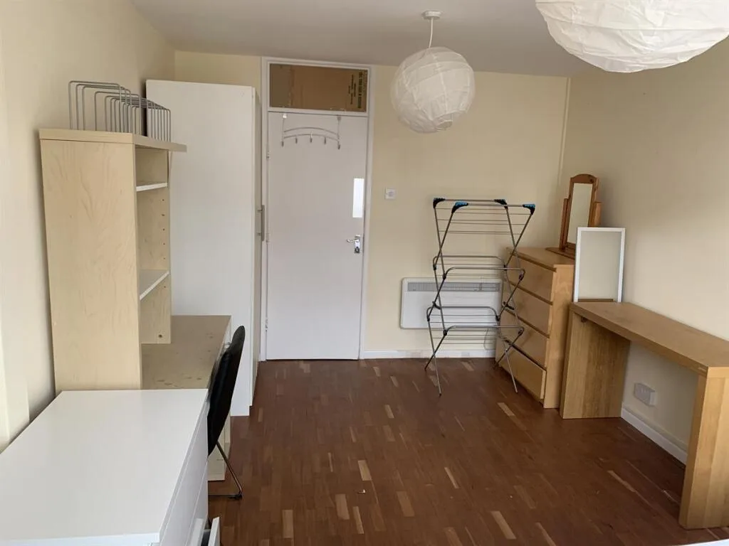 4 bedroom flat for rent
