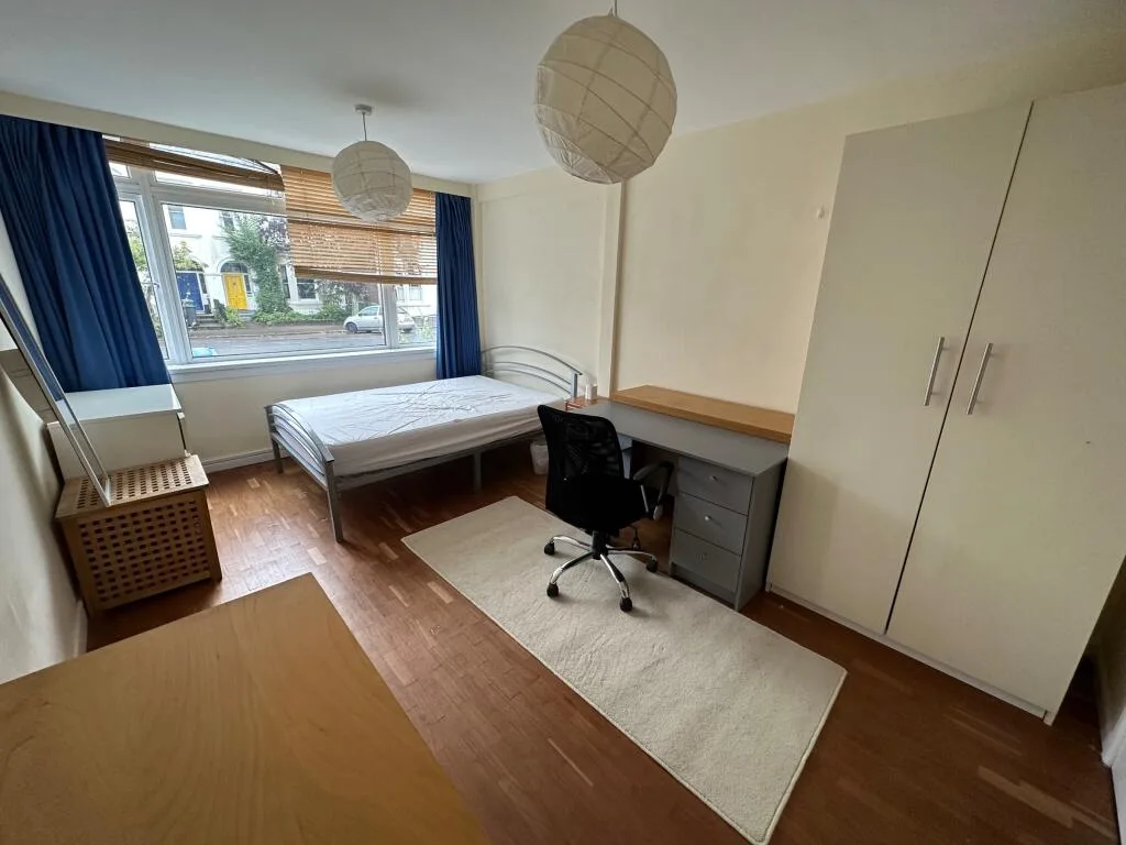 4 bedroom flat for rent