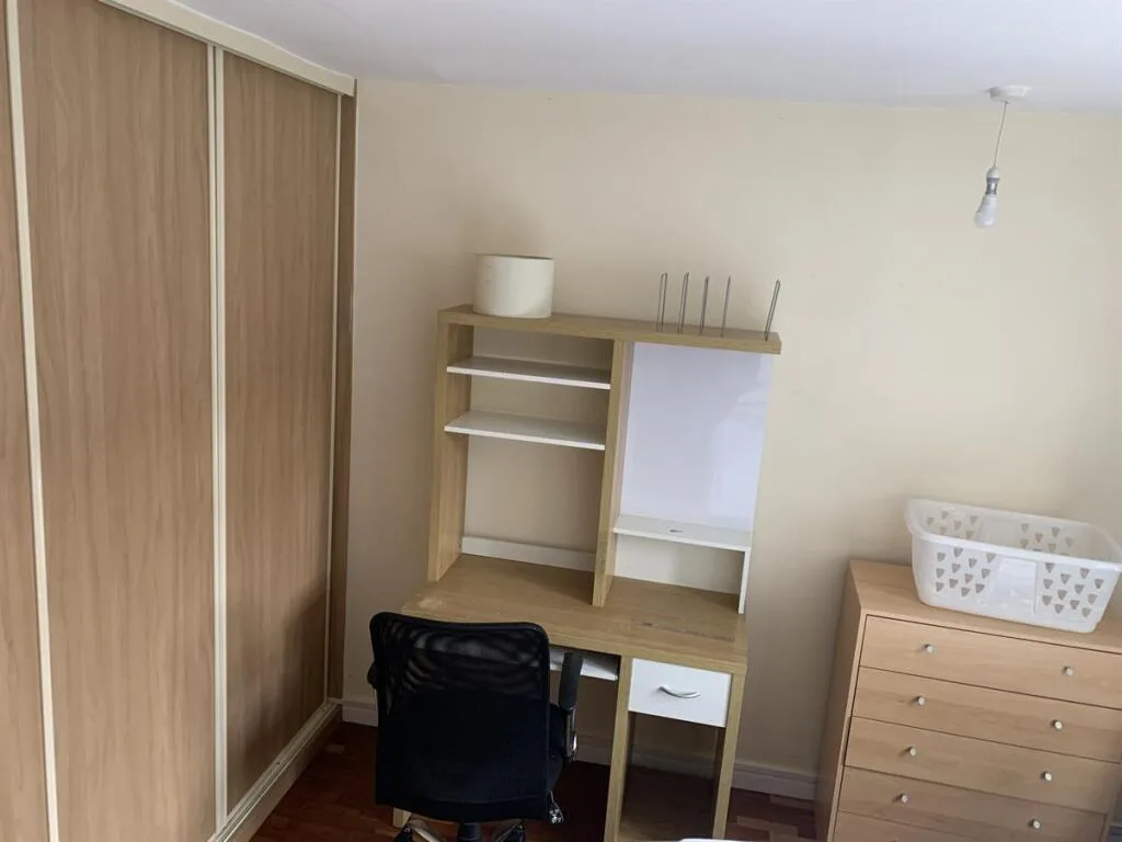 4 bedroom flat for rent