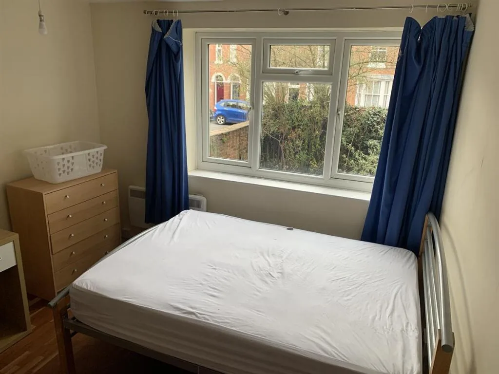 4 bedroom flat for rent