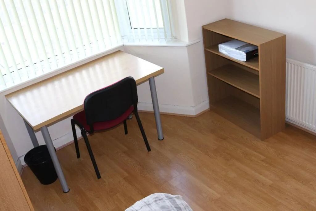 4 bedroom semi-detached house for rent