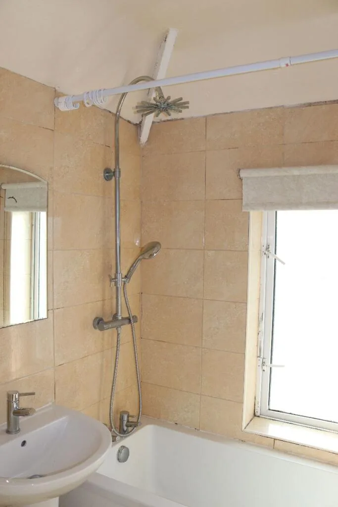 4 bedroom semi-detached house for rent