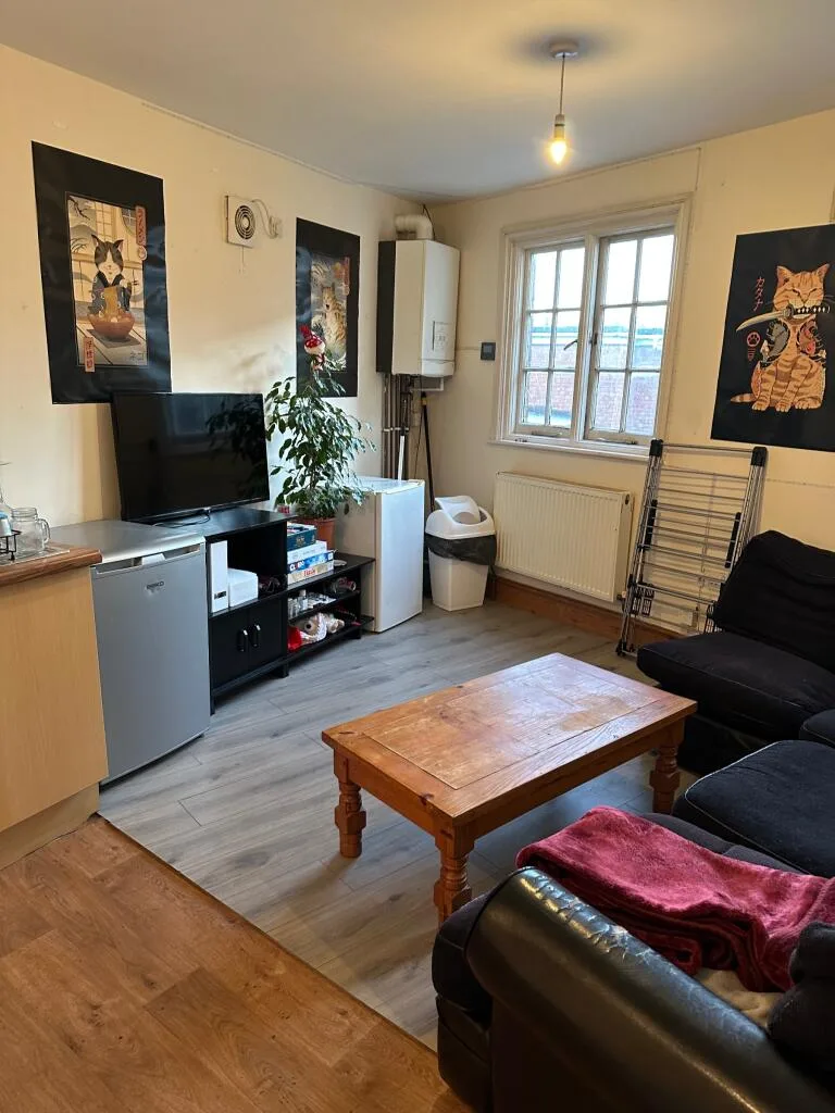4 bedroom flat for rent