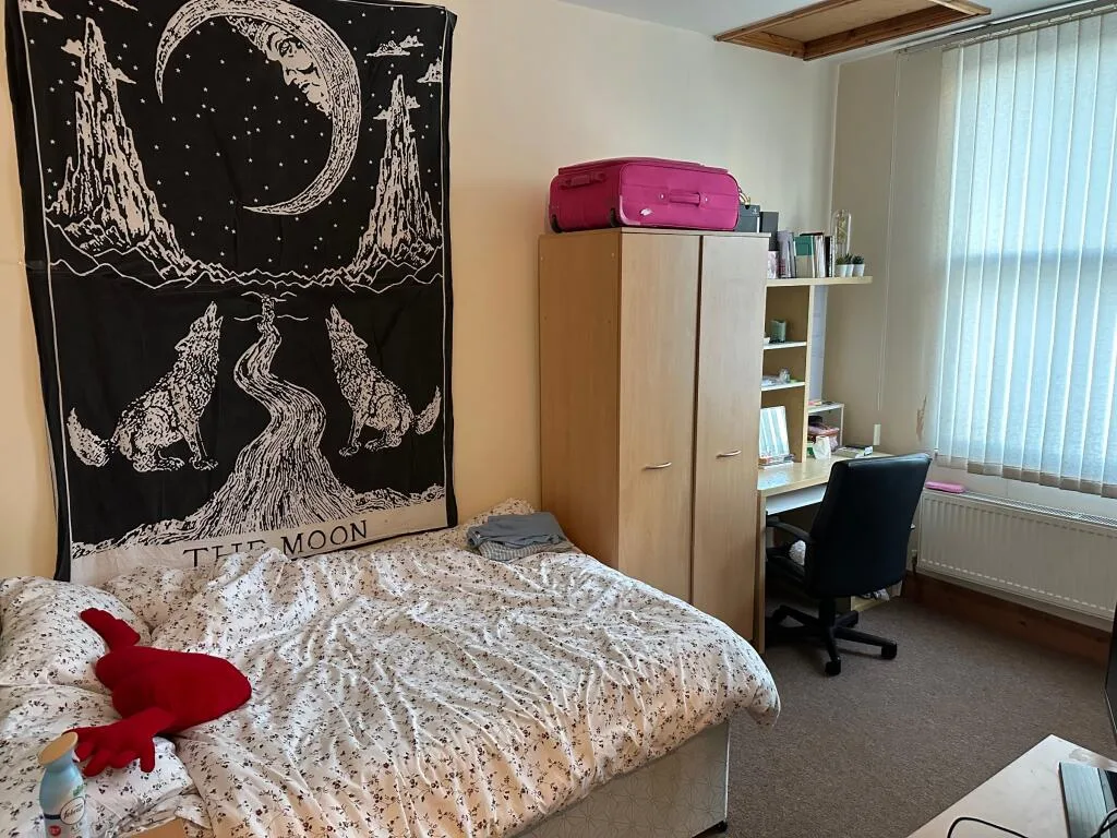 4 bedroom flat for rent