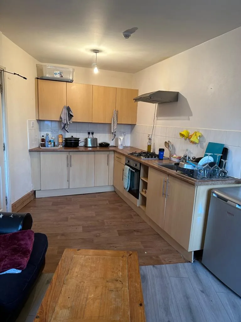 4 bedroom flat for rent
