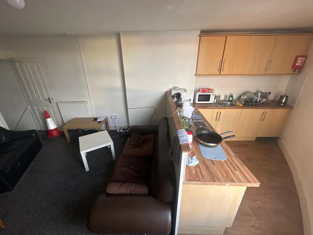 4 bedroom flat for rent