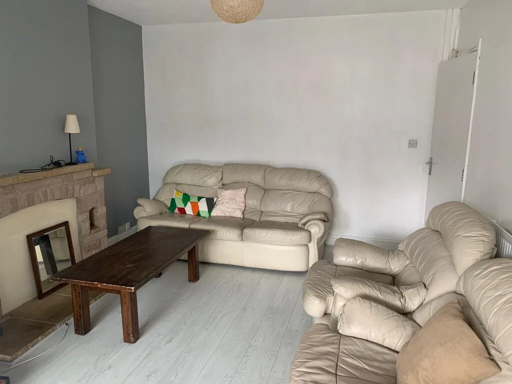 4 bedroom semi-detached house for rent