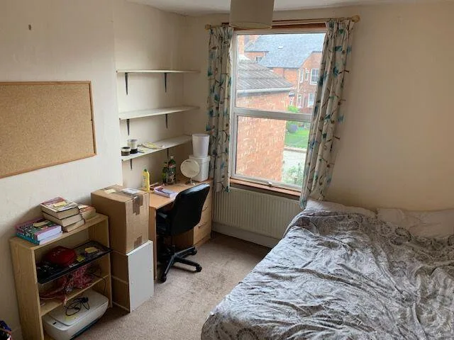 5 bedroom terraced house for rent