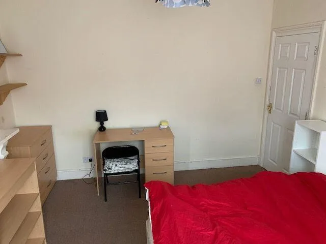 5 bedroom terraced house for rent