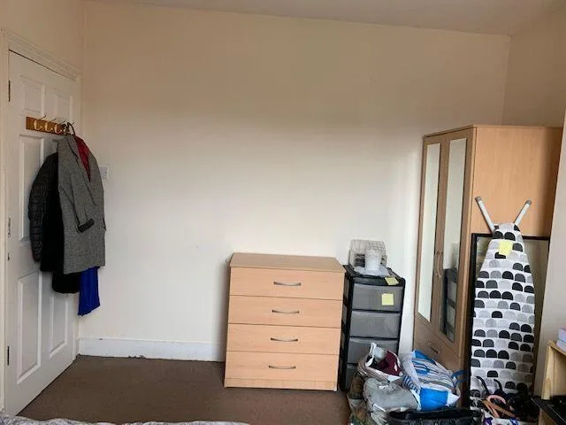 5 bedroom terraced house for rent