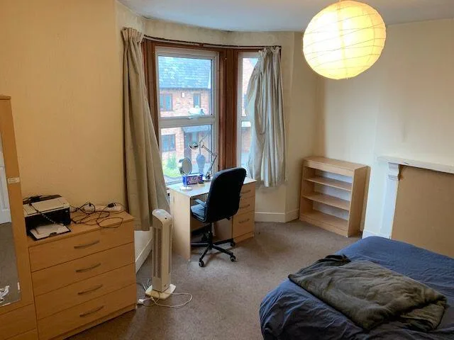 5 bedroom terraced house for rent