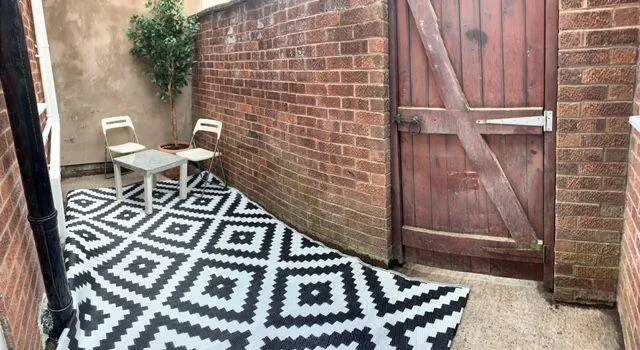 5 bedroom terraced house for rent