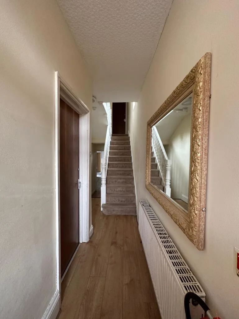 5 bedroom terraced house for rent
