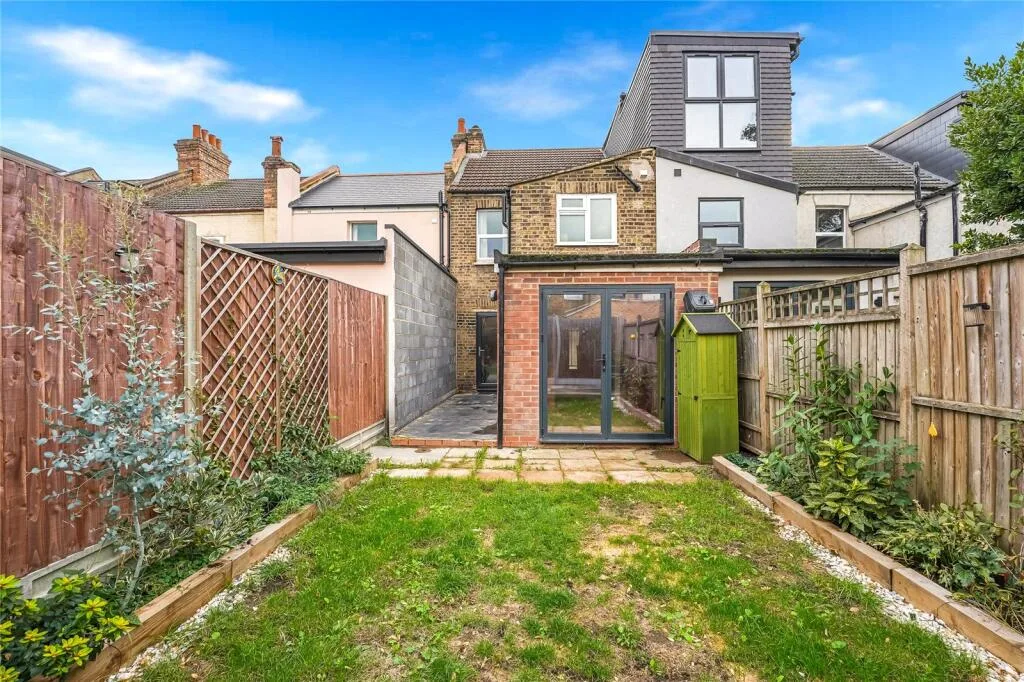 2 bedroom terraced house for rent