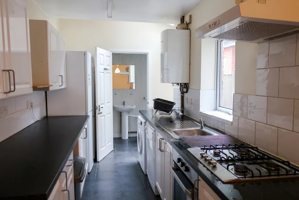5 bedroom house for rent