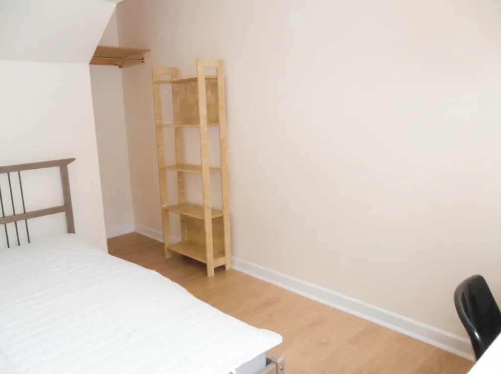 5 bedroom house for rent