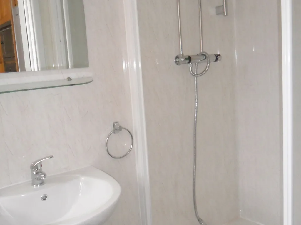 5 bedroom house for rent