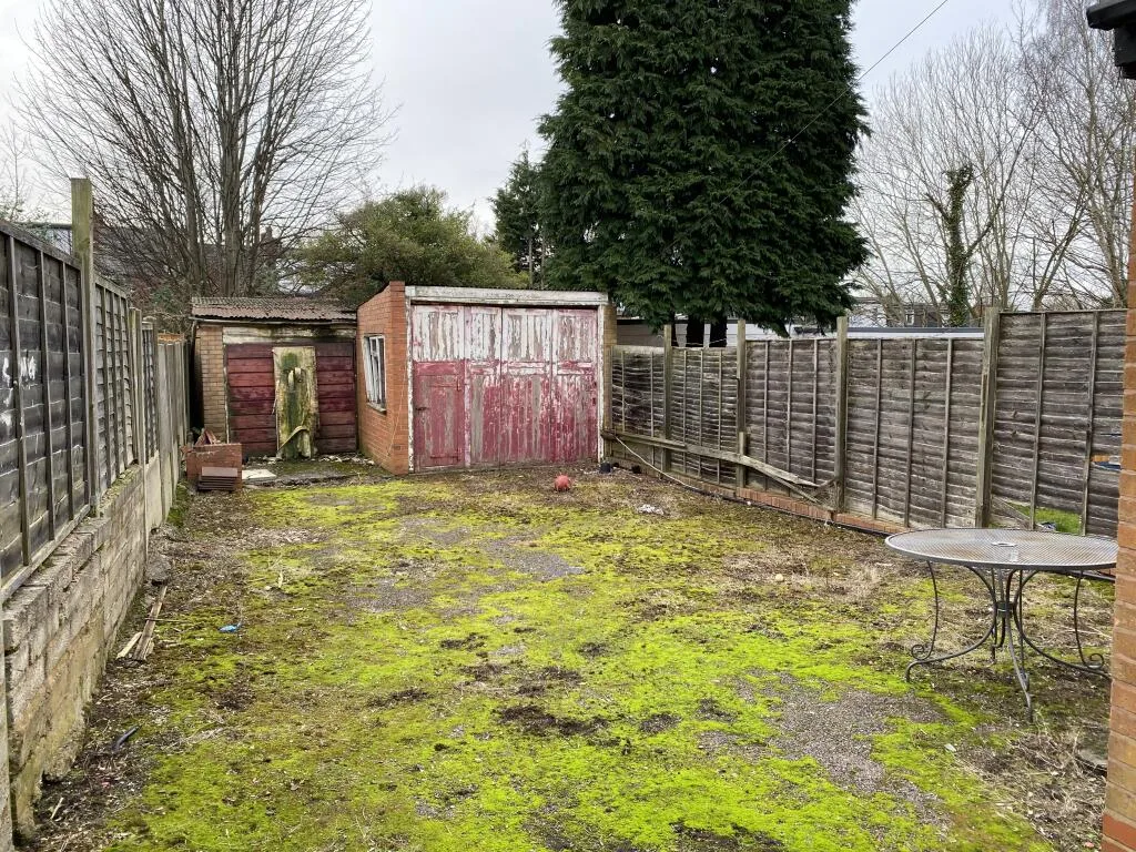 5 bedroom house for rent