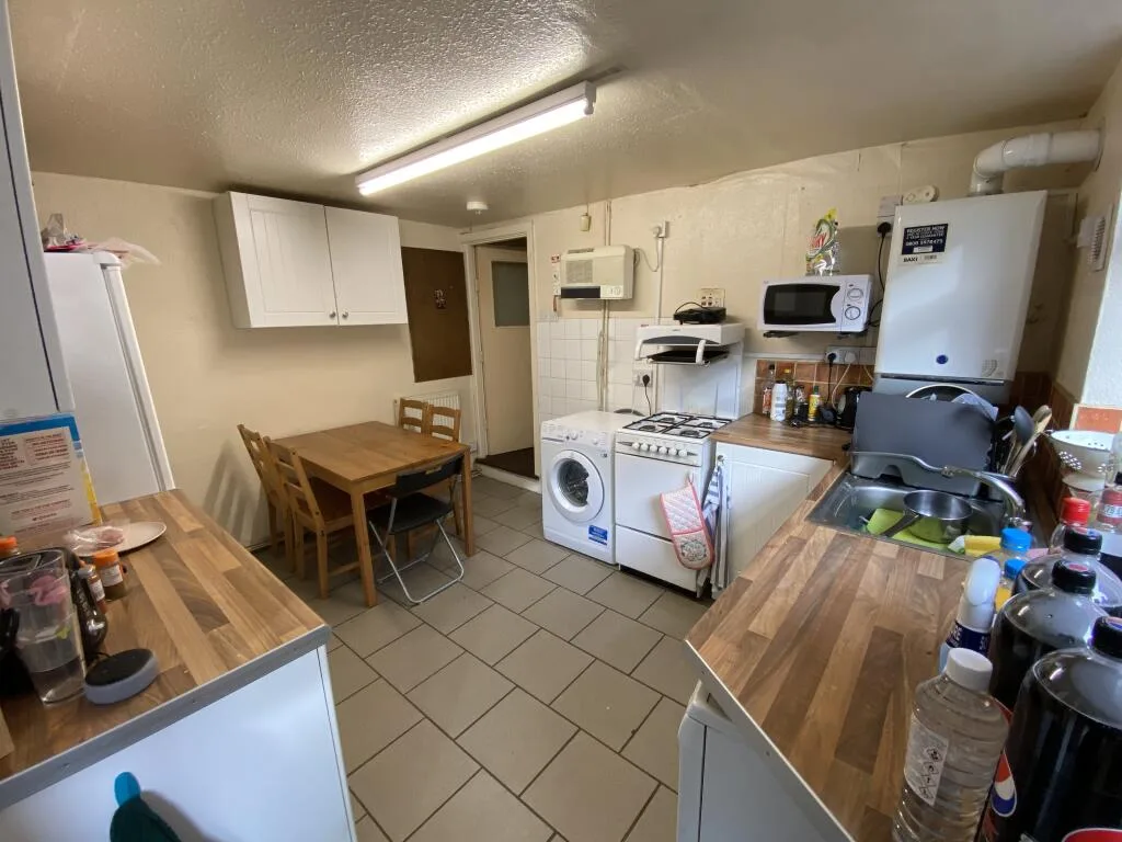 5 bedroom house for rent