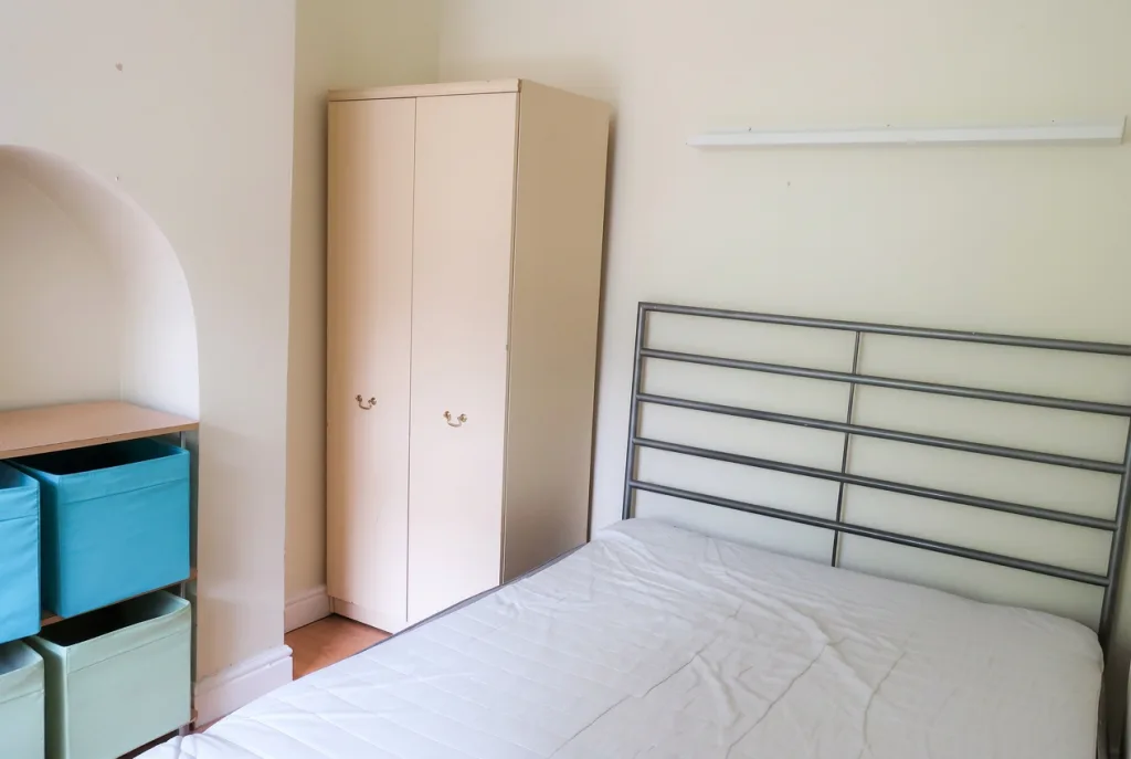 5 bedroom house for rent