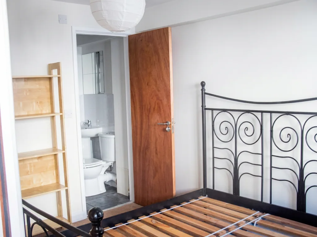 5 bedroom house for rent