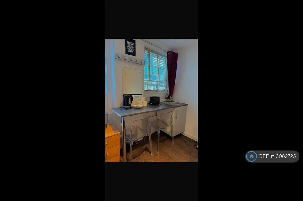 Studio flat for rent